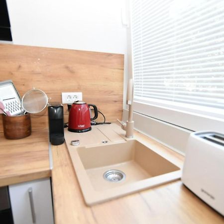 Nicole Apartment Rijeka Exteriör bild